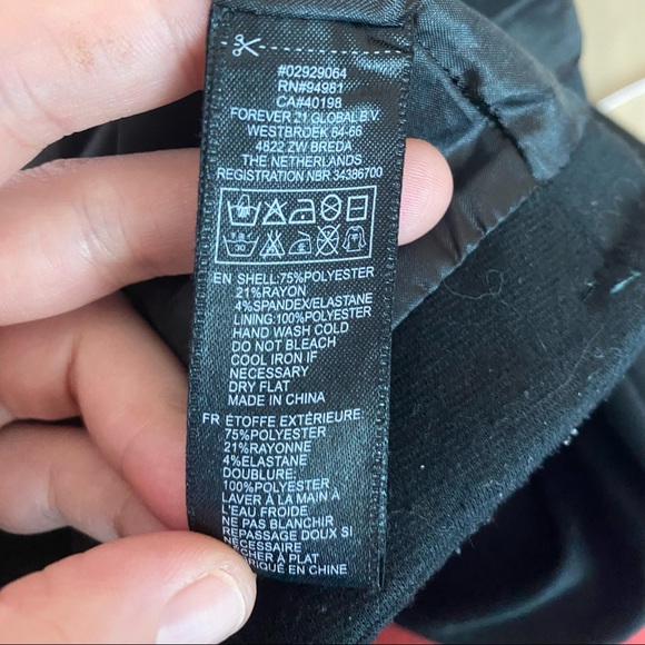 Forever 21 Blazer with faux leather Hello Kitty, as modeled by Kendall Jenner - Picture 7 of 7